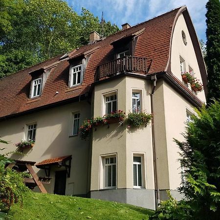 Pension Family Karlovy Vary Esterno foto